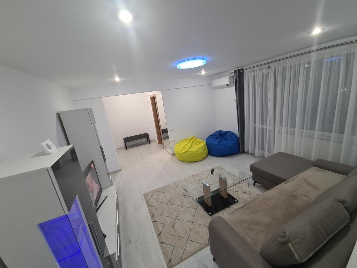 Apartament Ultra Central 3 Apartment Hunedoara Exterior photo