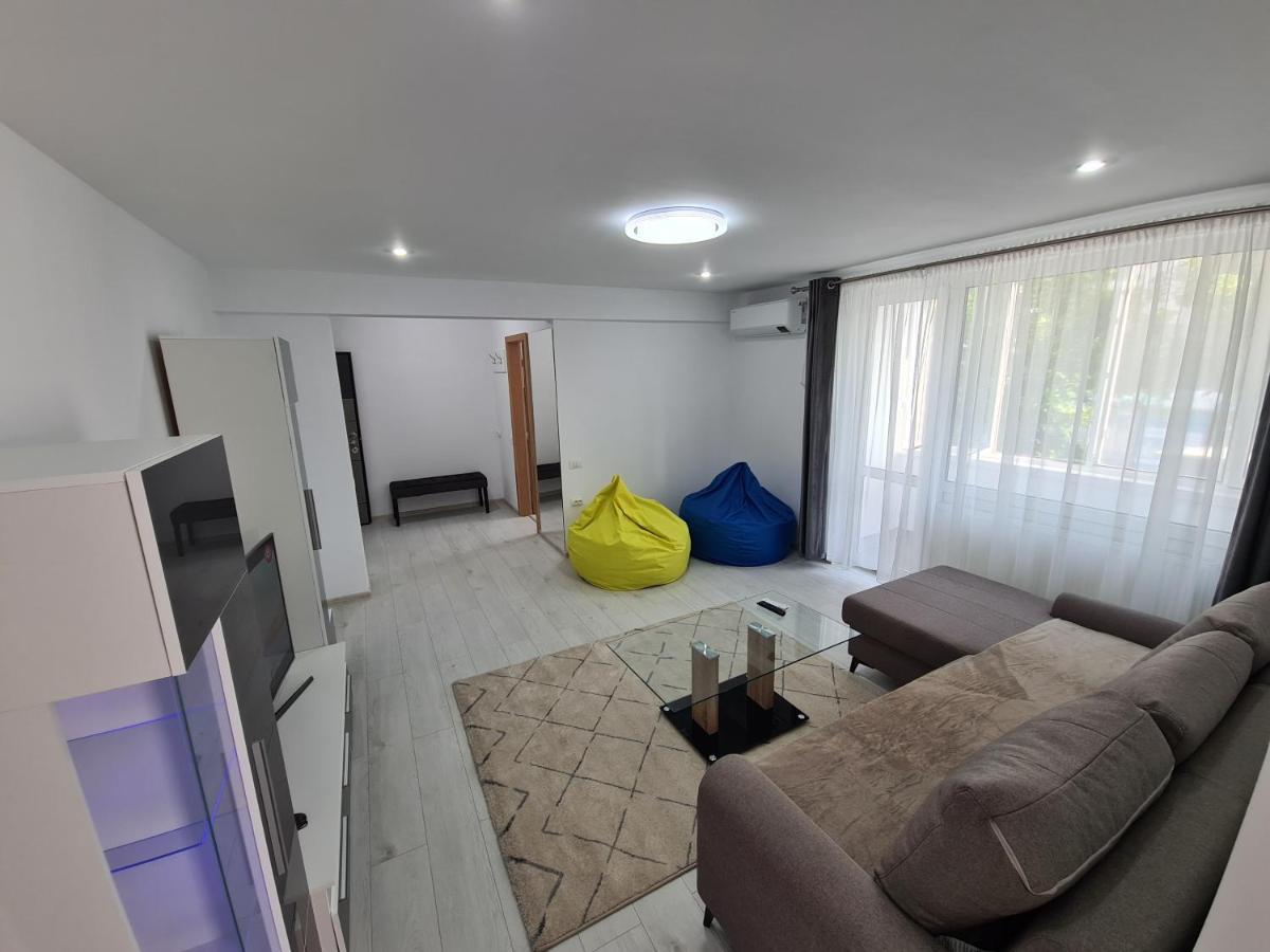 Apartament Ultra Central 3 Apartment Hunedoara Exterior photo