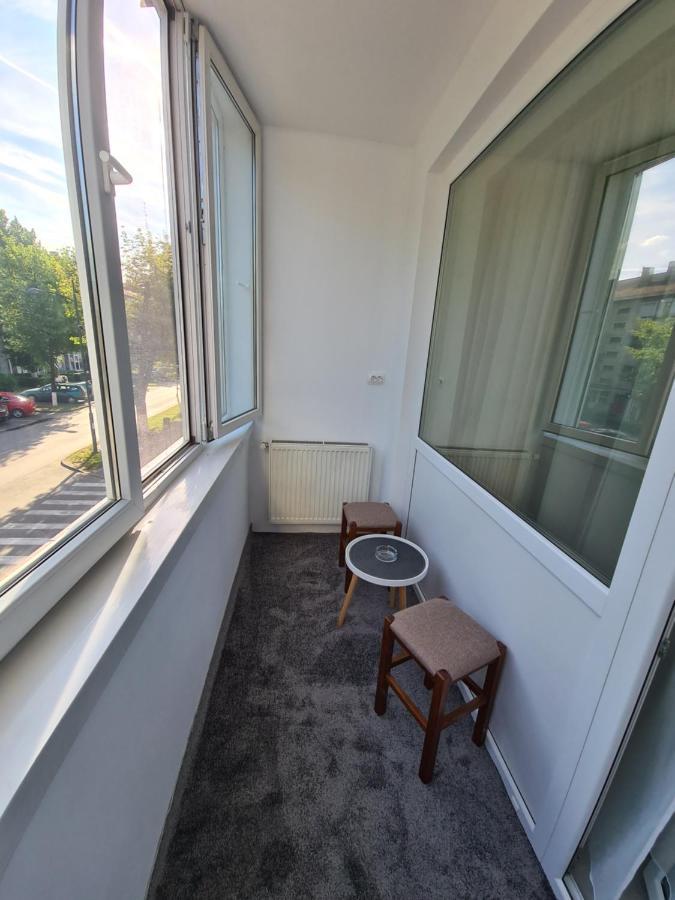 Apartament Ultra Central 3 Apartment Hunedoara Exterior photo