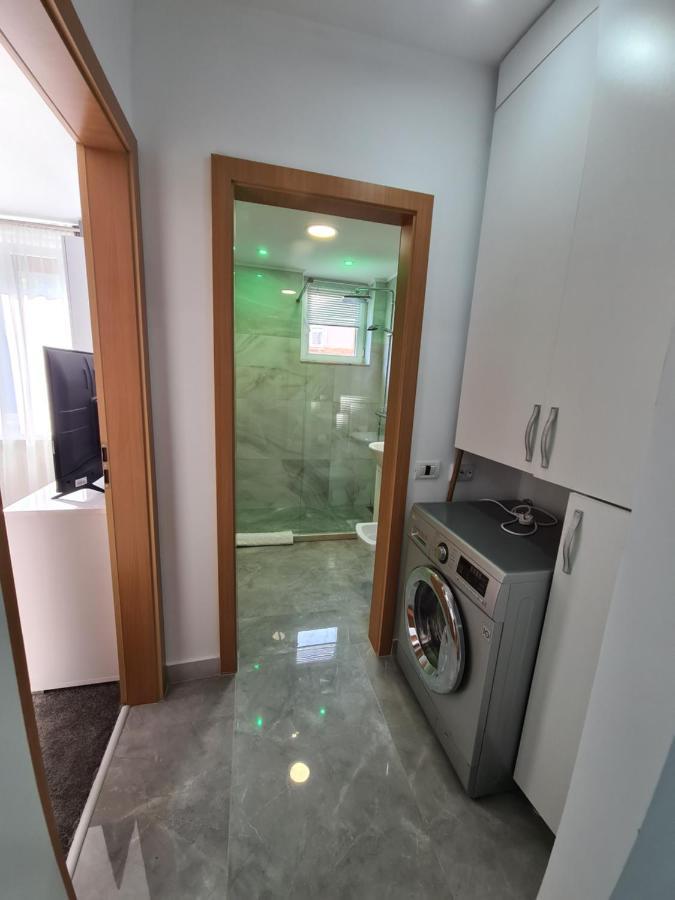 Apartament Ultra Central 3 Apartment Hunedoara Exterior photo