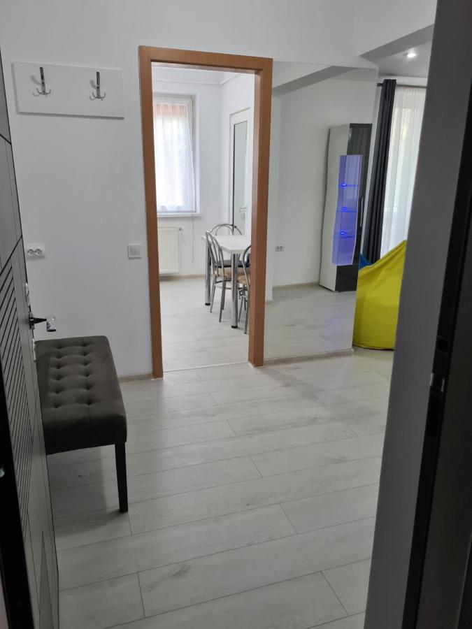 Apartament Ultra Central 3 Apartment Hunedoara Exterior photo