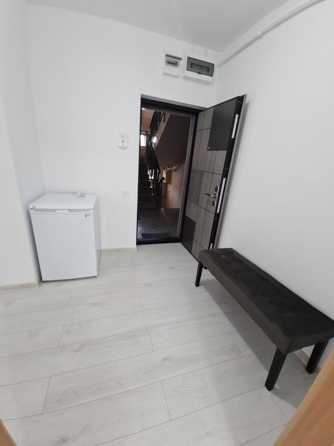 Apartament Ultra Central 3 Apartment Hunedoara Exterior photo